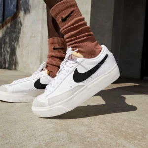 Nike Blazer Mid - Image 2